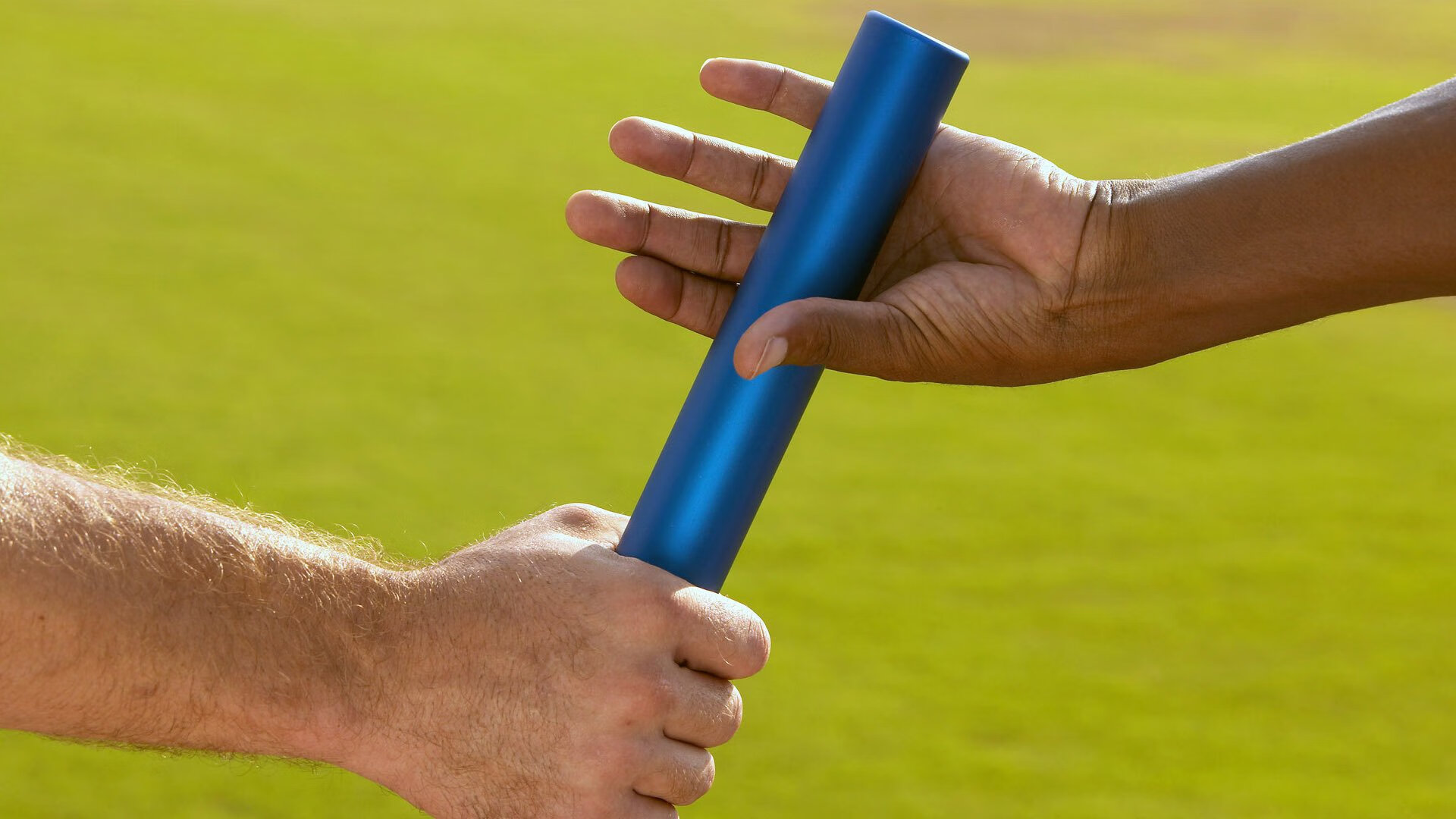 十轮惊魂:英超四帅下课潮下的生存危机,狼队垫底与佩雷拉引发的连锁震荡